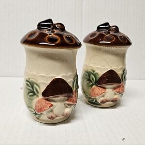 Vintage 60s Mushroom-themed Salt and Pepper Shakers